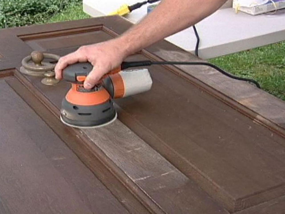 oil-based-sand-ing What Kind of Paint Do You Use on Stained Wood (Answered)