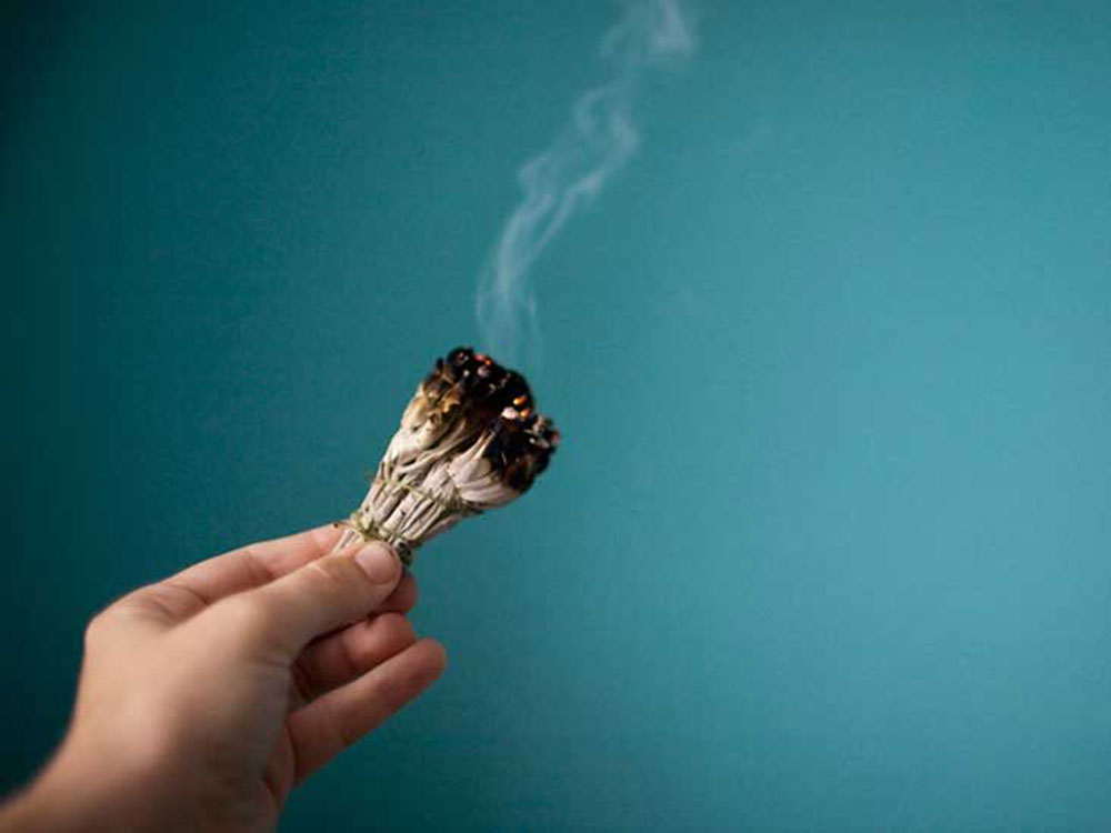 Burn-Some-Sage How to get rid of paint smell in a room quickly