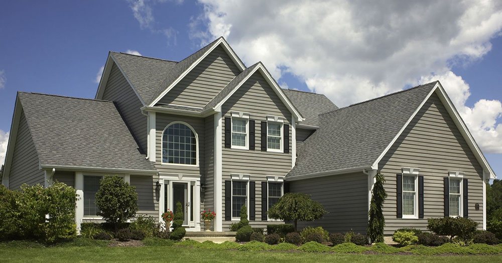 Siding-by-Peak-Roofing-Contractors What is the Average Life Expectancy of Vinyl Siding? (Answered)