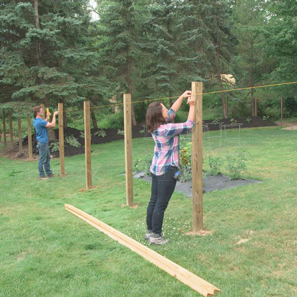 Tips-on-how-to-level-fence-posts How to level fence posts quickly and efficiently