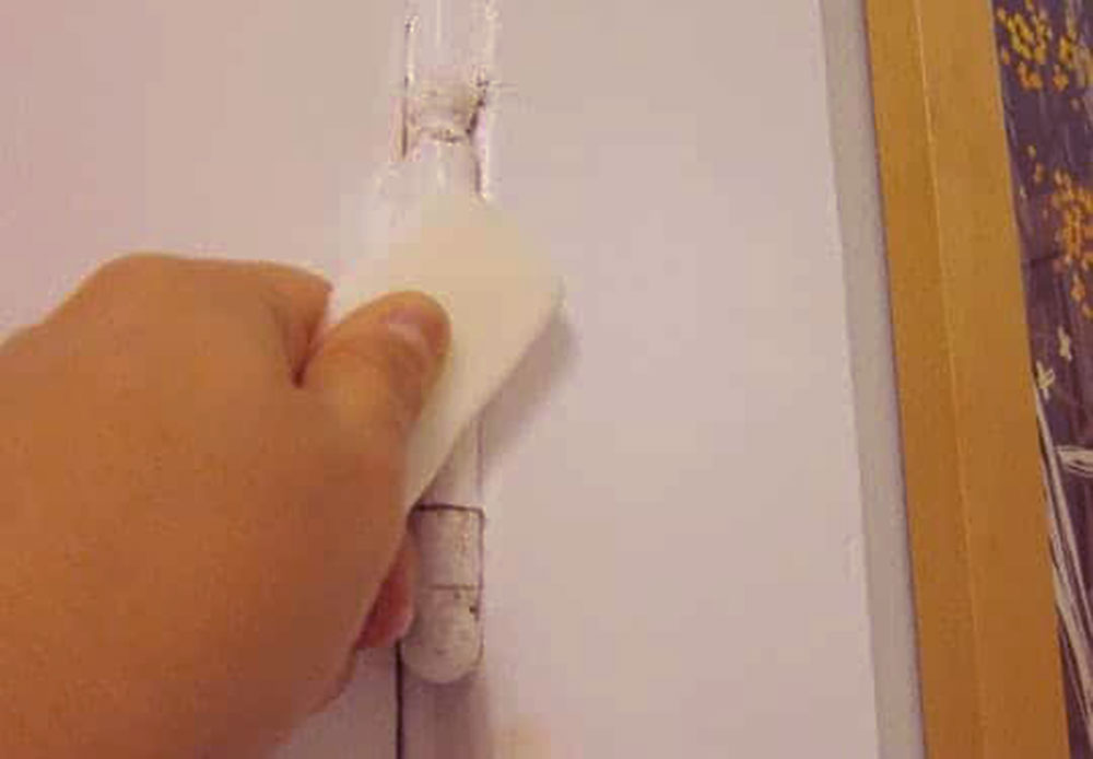 hinges-with-wax1 What to Do With Old Candles (Tips to Reuse Them)