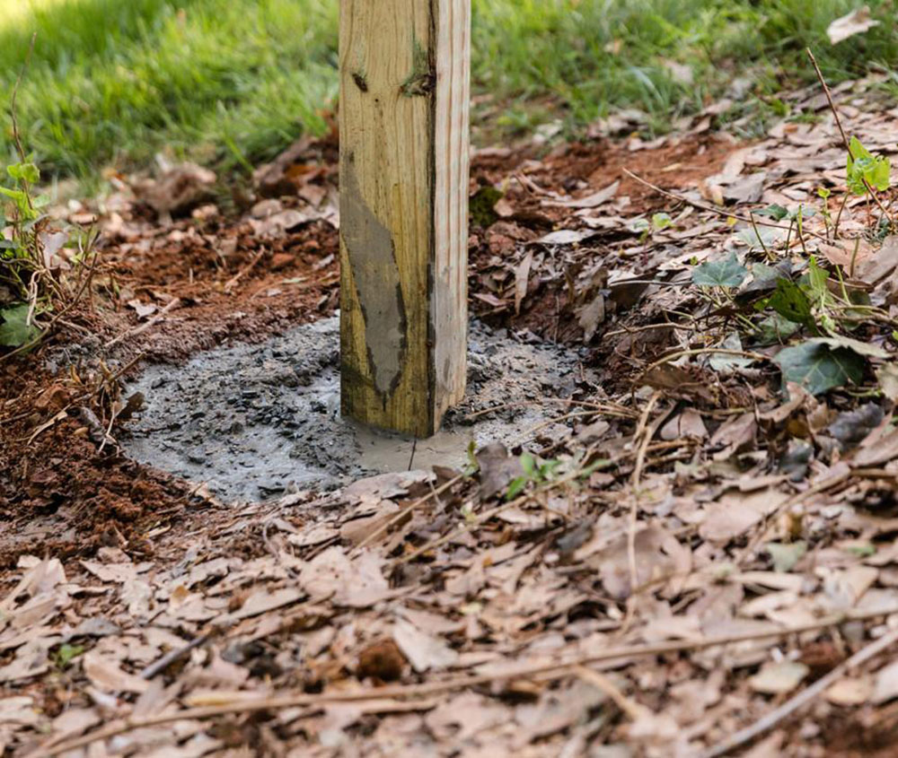 level How to install a fence post with zero hassle