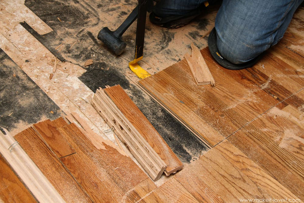 remove-laminate-floor How to remove laminate flooring like a professional