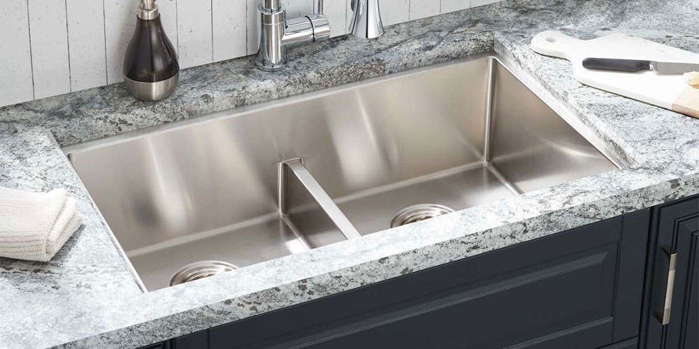 Low-divide-dual-bowl-sink The Most Elegant Sink Design Ideas for Contemporary Kitchens