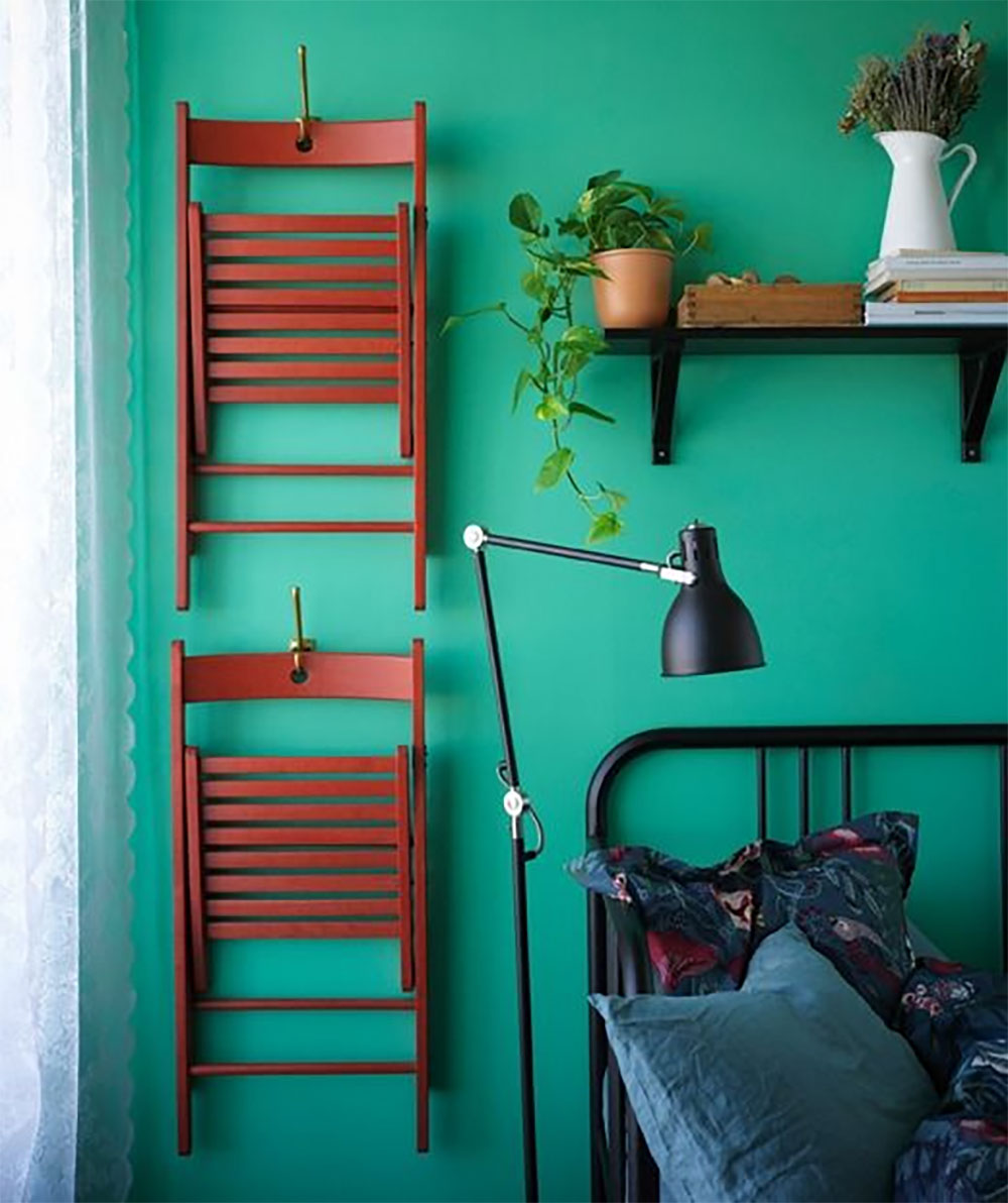 4 Creative Ideas for Decorating an Empty Lifeless Wall Space