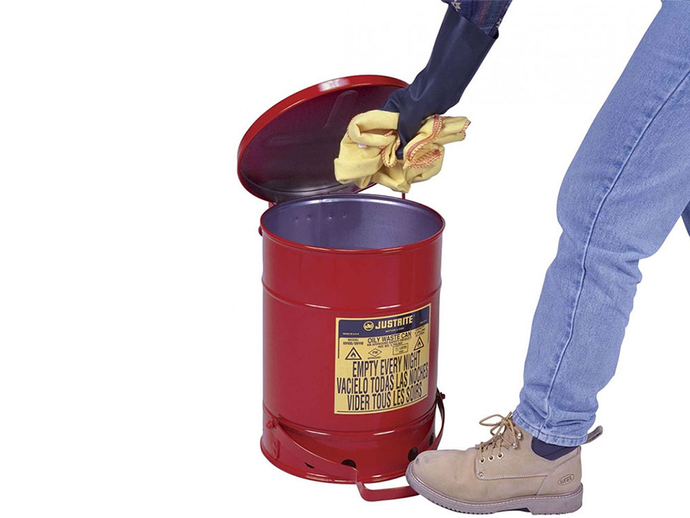 Dispose-of-soaked-rags How to dispose of paint thinner quickly and safely