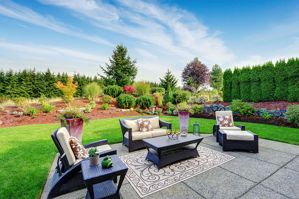 AdobeStock_71710468 10 Outdoor Design Ideas To Brighten Your Home
