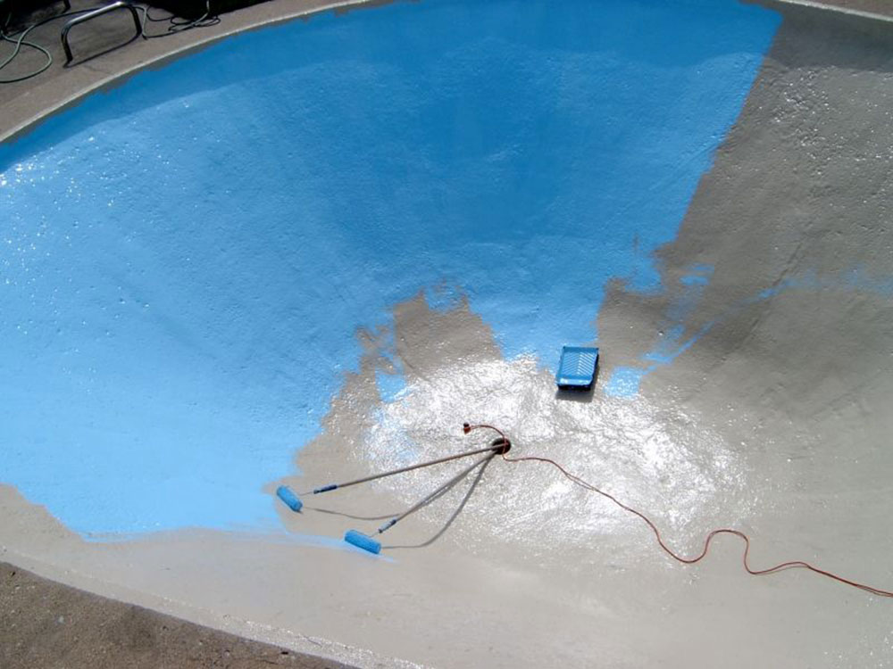 Apply-the-new-paint How to paint a swimming pool to make it look good
