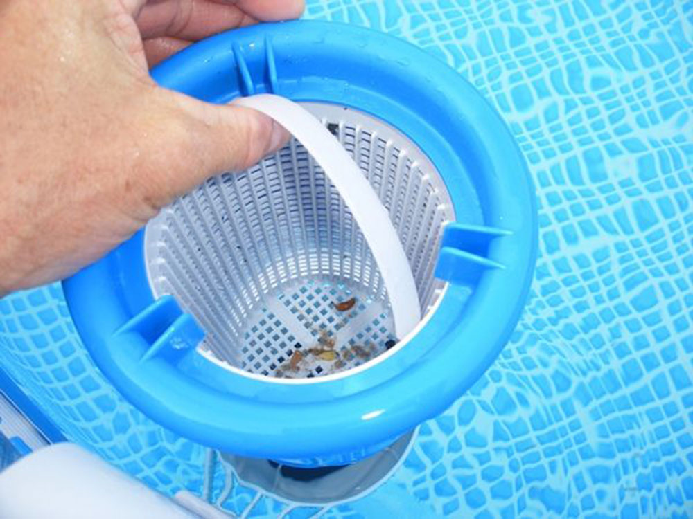 Quick-Filter-Inspection How to clean a swimming pool after winter