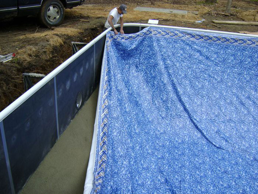 Replace-the-pool-liner How to drain a swimming pool fast and easy