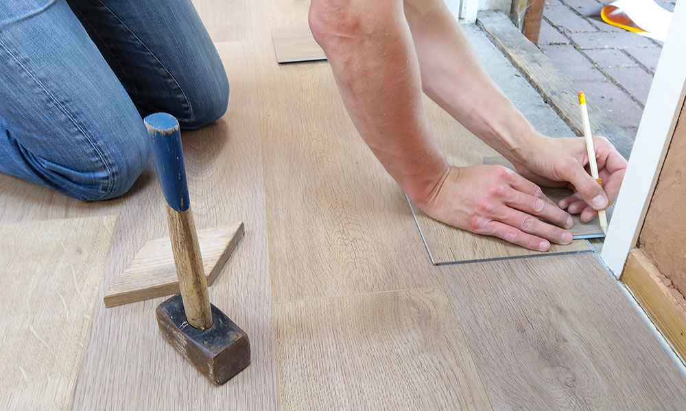 Define-expansion-gaps How to stagger laminate flooring properly