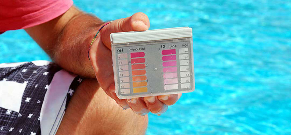 ph How to maintain a saltwater swimming pool
