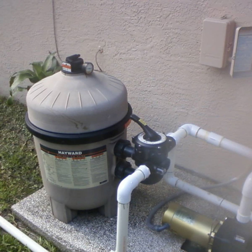 How-to-clean-swimming-pool-filter-DE-Filter How to clean a swimming pool filter properly