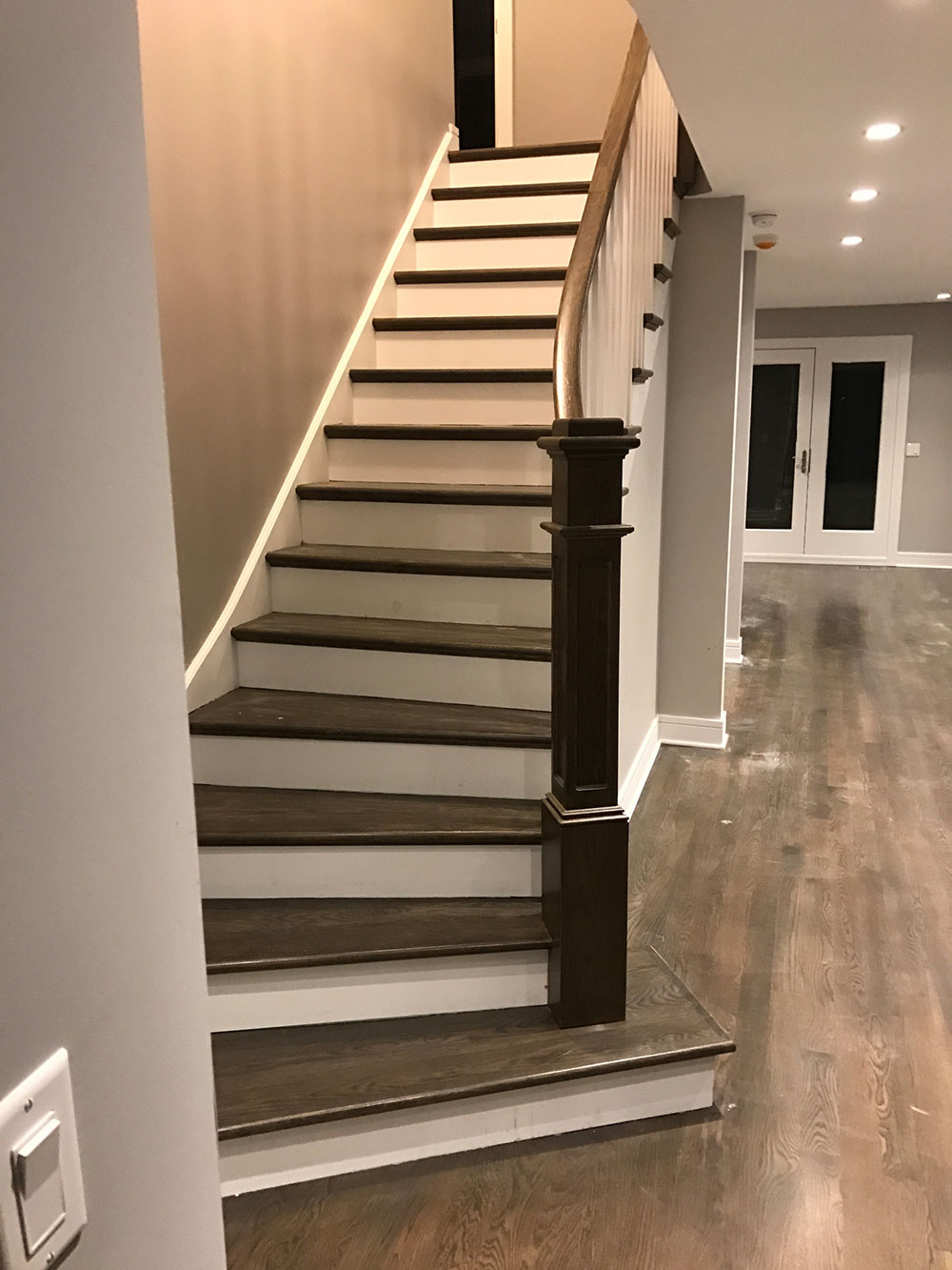 Modern-house-by-Mike_s-Hardwood-Flooring How to install hardwood flooring on stairs with nosing