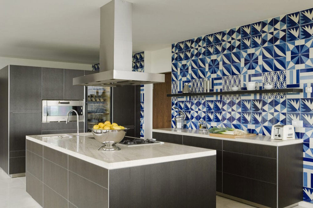 Do-Not-Mix-Pattern-Tile-with-Granite-In-Your-Kitchen What backsplash goes with granite countertops