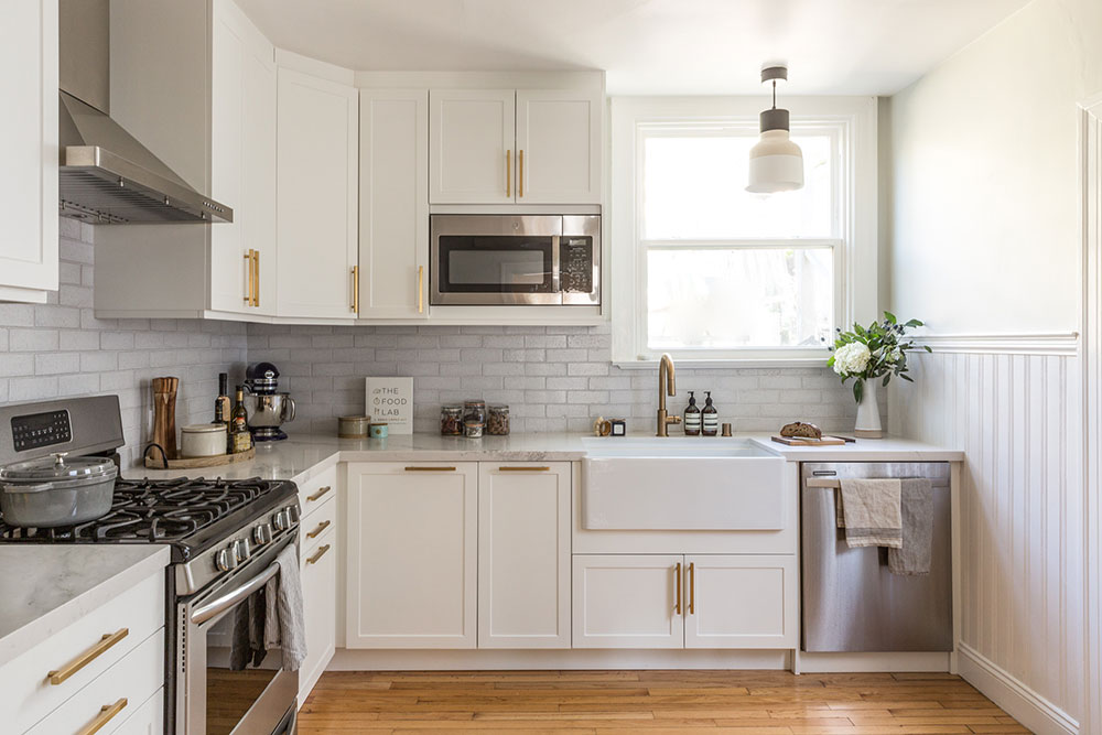 Fresh-White-Kitchen-with-Glazed-Thin-Brick-Backsplash-by-Fireclay-Tile Great Kitchen Color Schemes with White Cabinets
