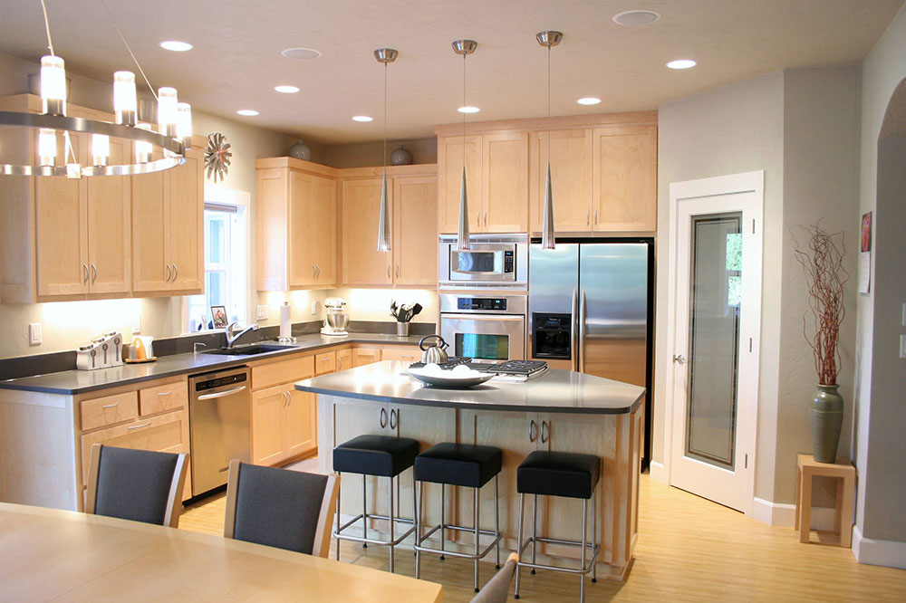 Kitchen-Dining-spaces-by-Jordan-Iverson-Signature-Homes-1 What Color Light Is Best for The Kitchen? (Answered)