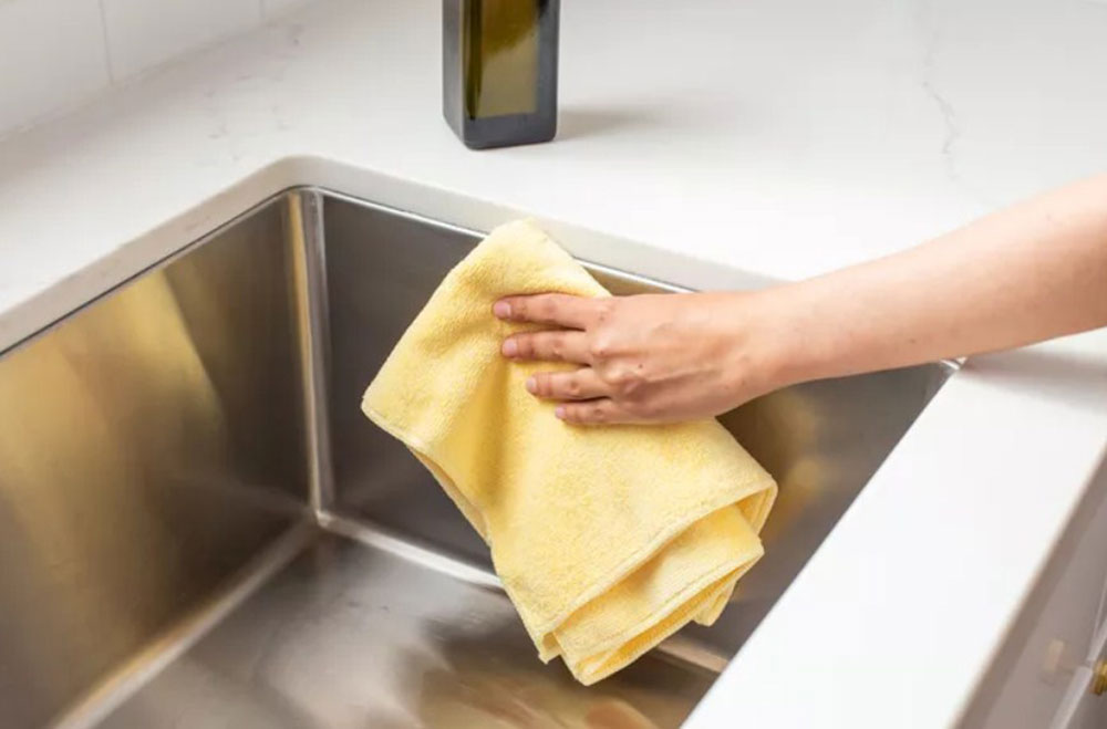 sinkk How To Caulk A Kitchen Sink Skillfully