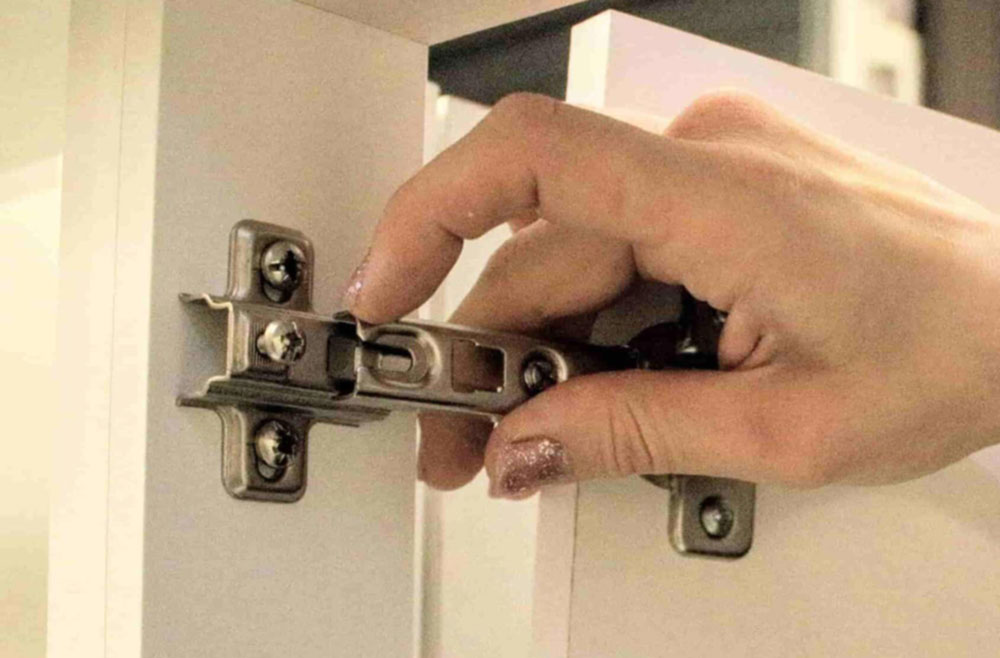 door-fix2 How to Adjust Kitchen Cabinet Doors