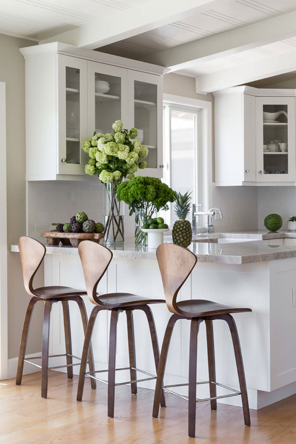 Kimberley-Harrison-Interiors How To Style Glass Kitchen Cabinets To Look Stunning