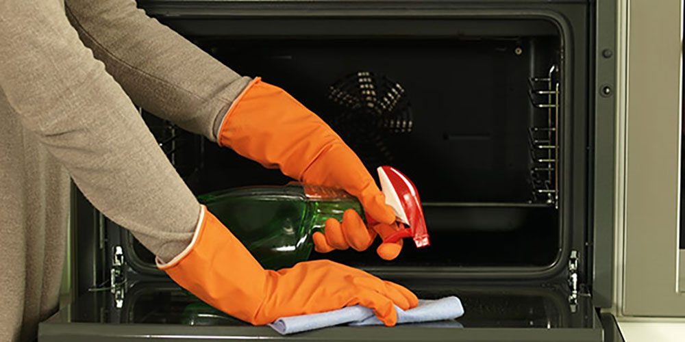 cleaning-oven What Is the Effect of Oven Cleaner On Kitchen Countertops