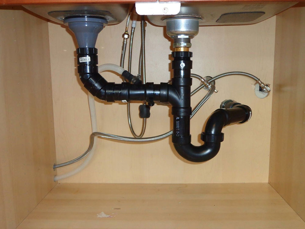 kitchen-sink-gurgles How to Fix a Gurgling Kitchen Sink Easily
