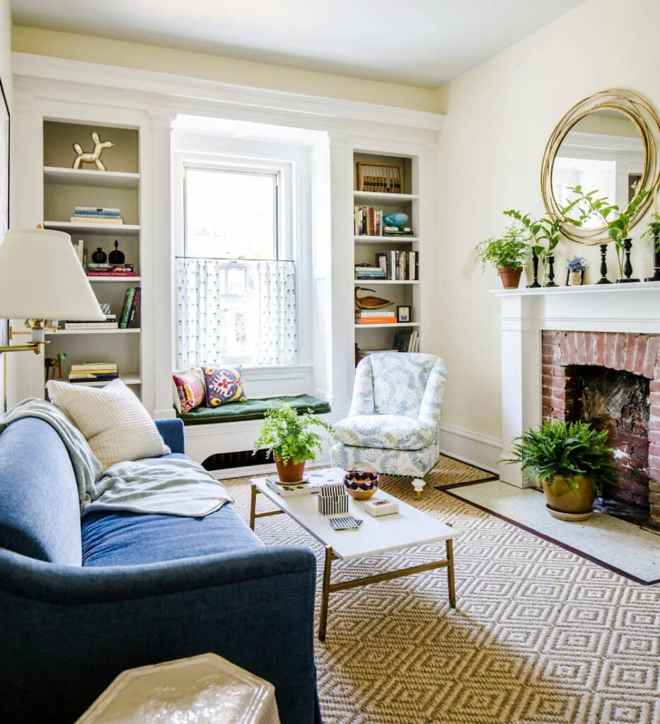 How to Fill the Empty Space in the Living Room