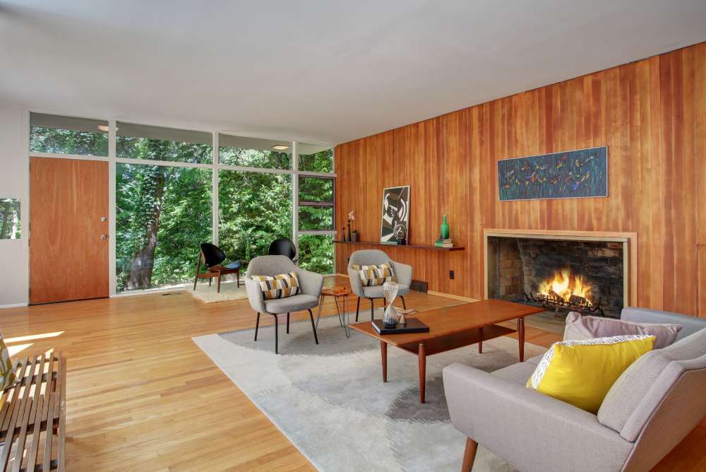1-77-1 How to Decorate a Living Room with Wood Paneling