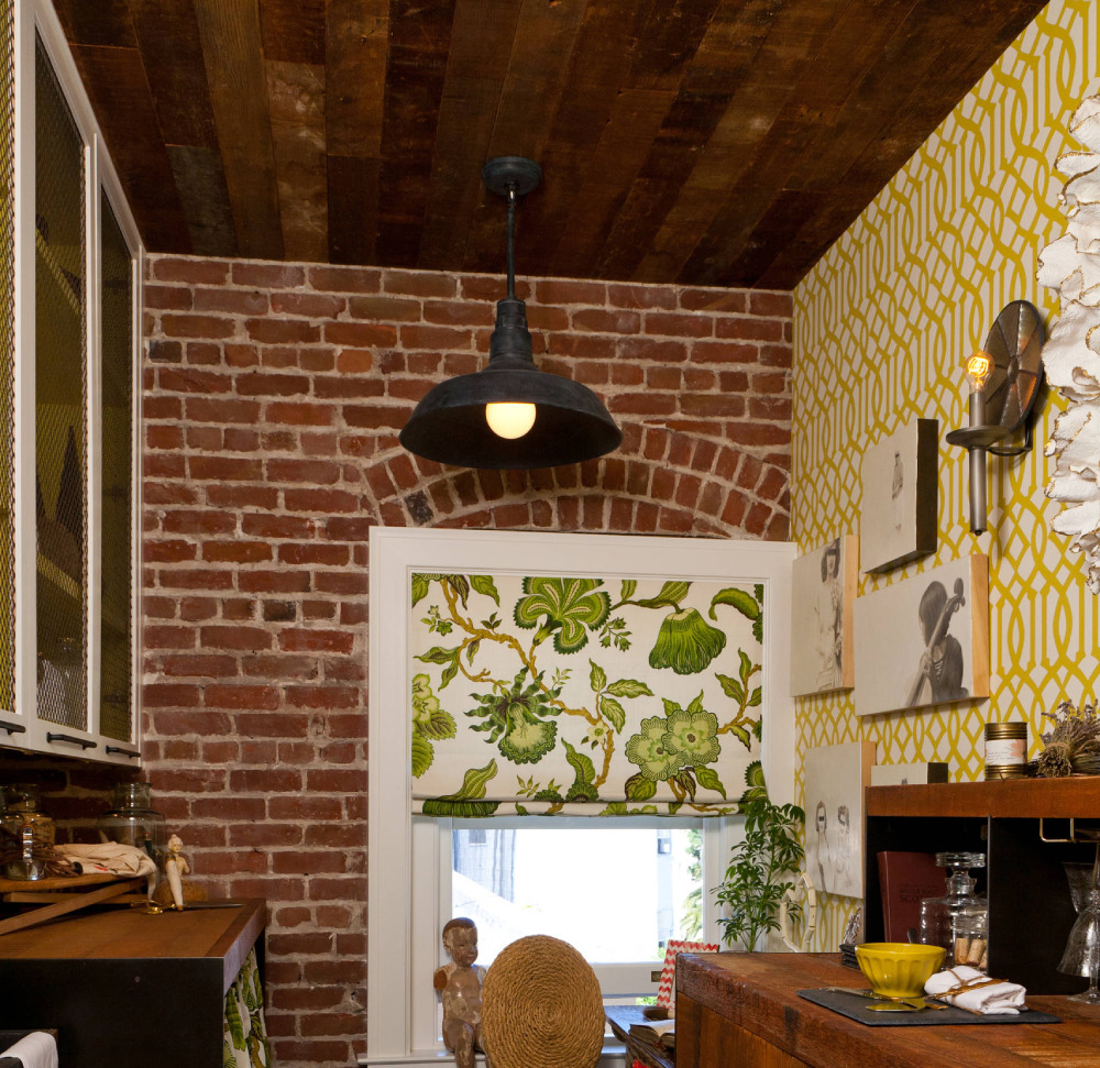 1-1-3-1 Colors That Go With Red Brick for Your Walls