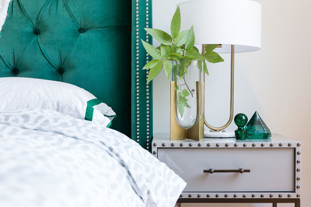 1-1-8 Colors That Go With Dark Green: Nice Interior Ideas