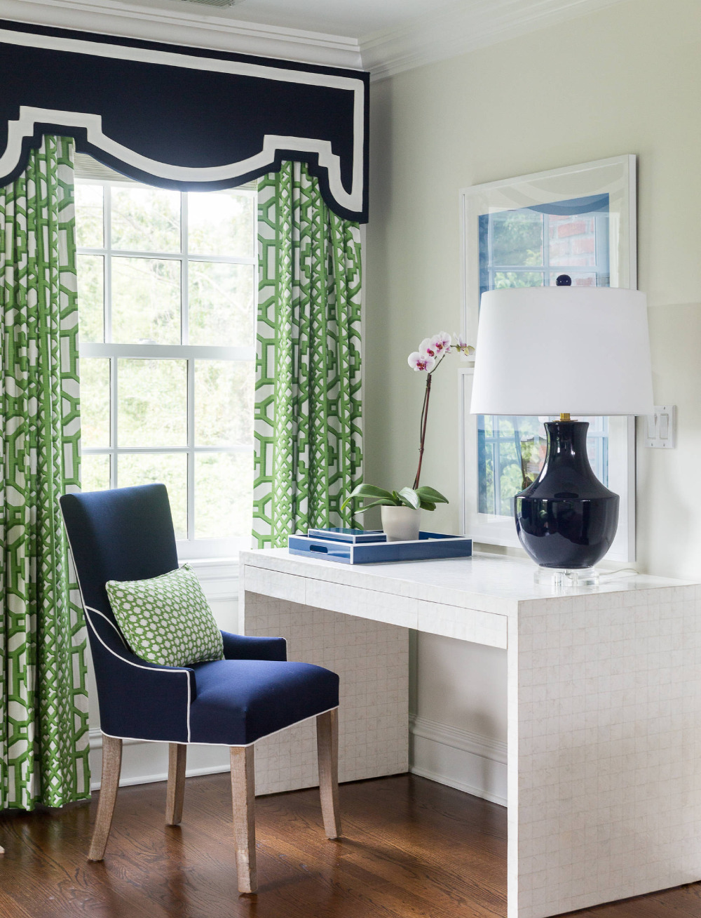 1-11-11 Colors That Go With Navy Blue in Interior Design