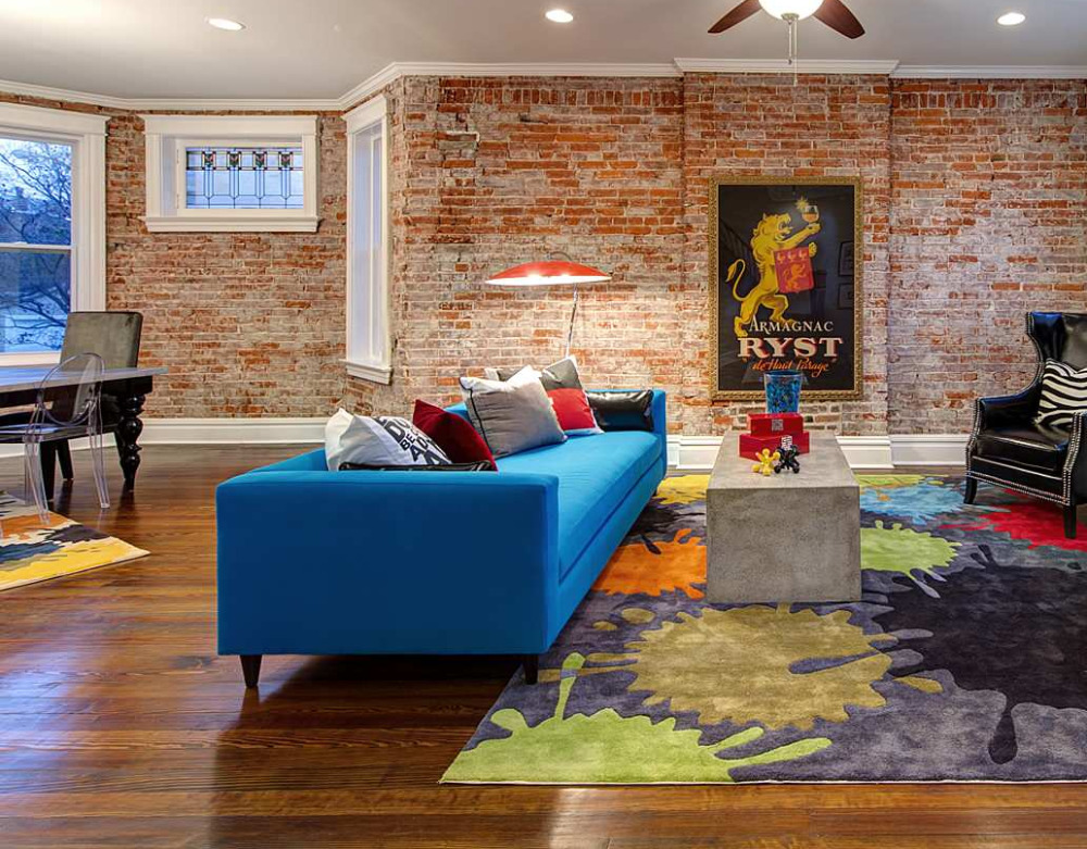 1-12-6 Paint Colors That Go With a Red Brick Wall