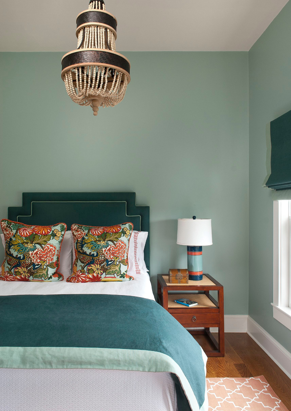 1-21-2 Colors That Go With Mint Green in a Home Decor