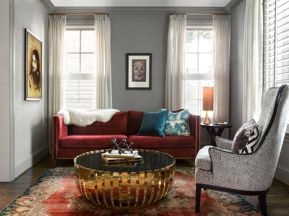 1-33-6 Colors That Go With Burgundy for a Noble-Looking Interior