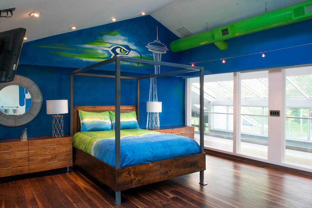 1-40-3 Colors That Go With Royal Blue When Decorating a Room