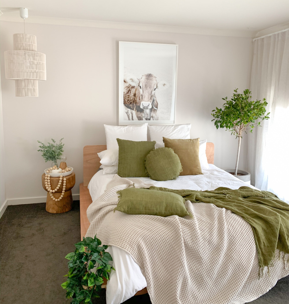 1-53-3 Colors That Go With Olive Green When Decorating a Room