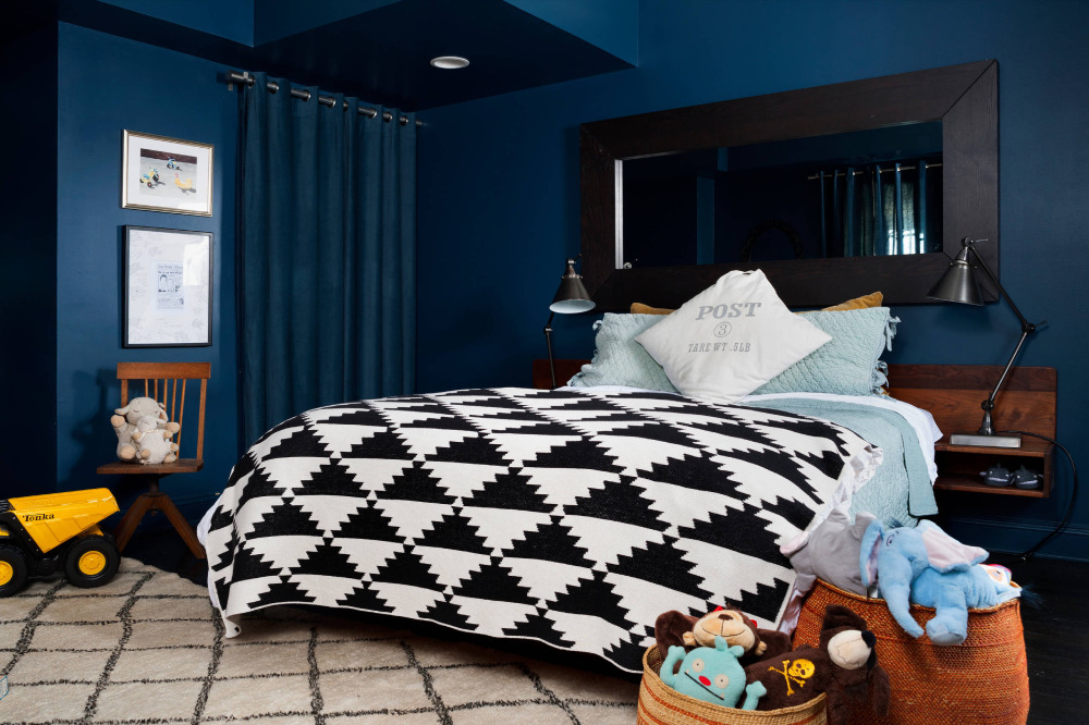 1-23-1 Colors That Go With Navy Blue in Interior Design
