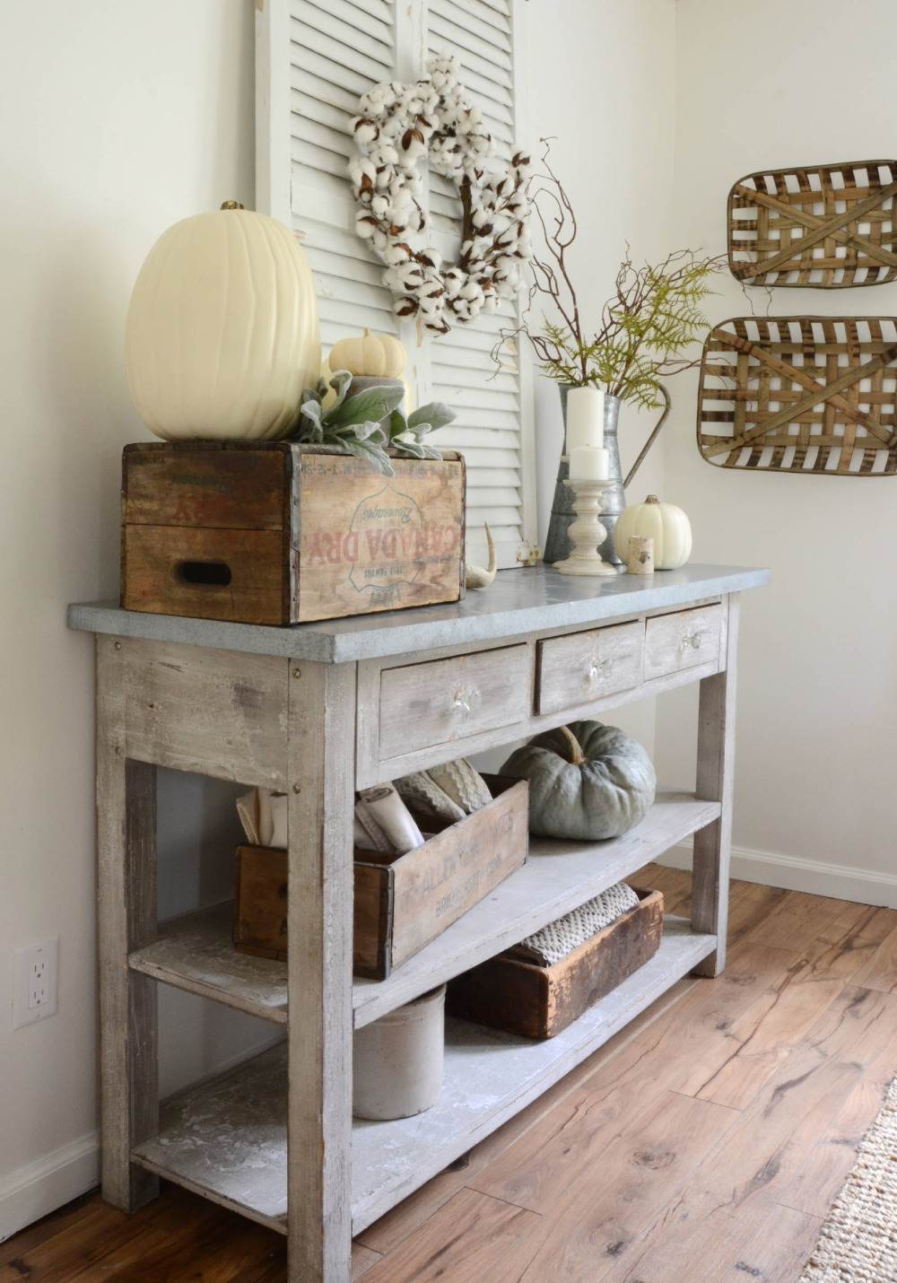 1-23-7 Shabby Chic Decorating Ideas On A Budget