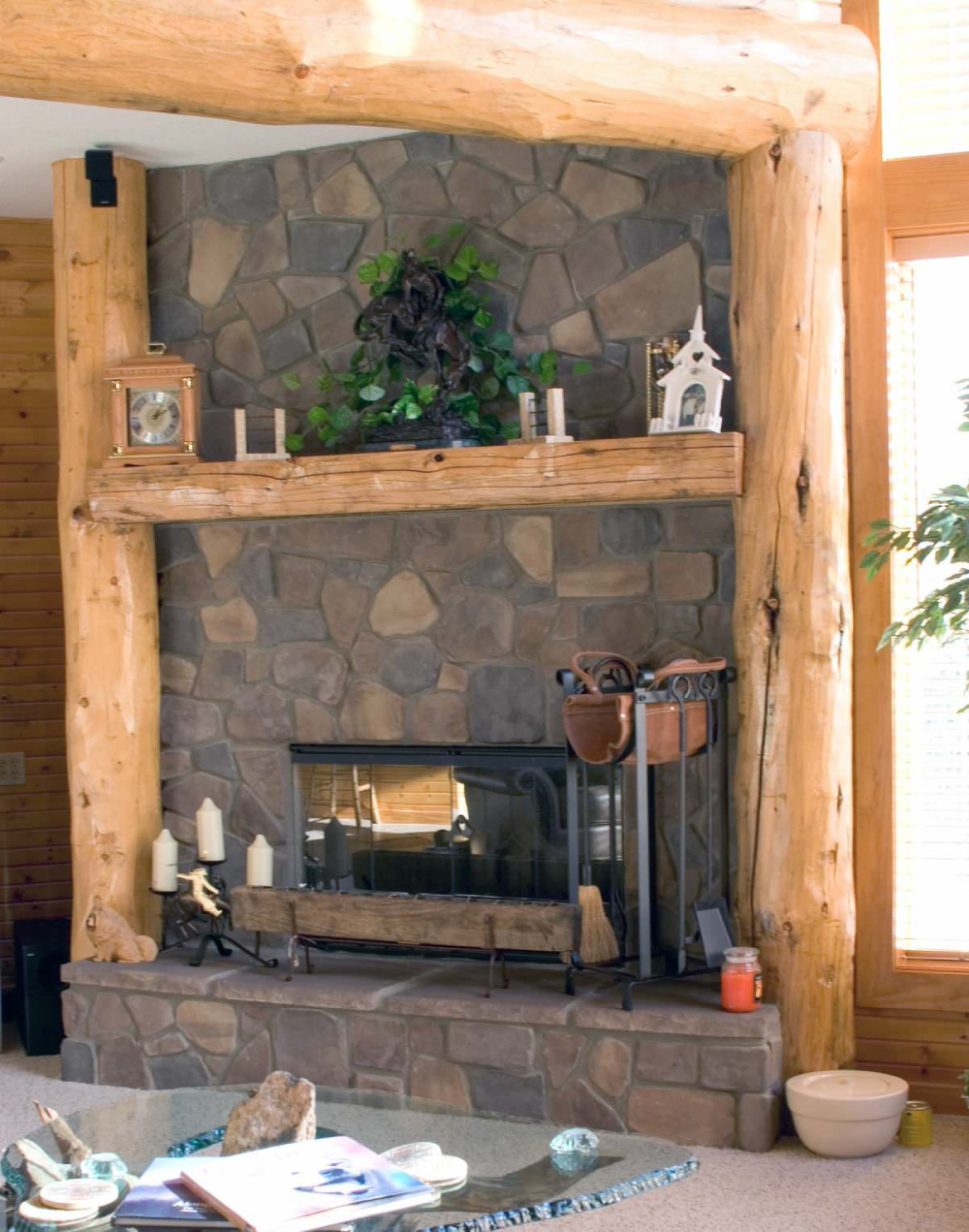 1-4-3-1 Faux fireplace ideas you can use in your home