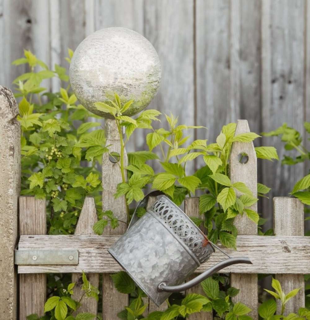 1-32-2 Charming Shabby Chic Garden Ideas You Can Try